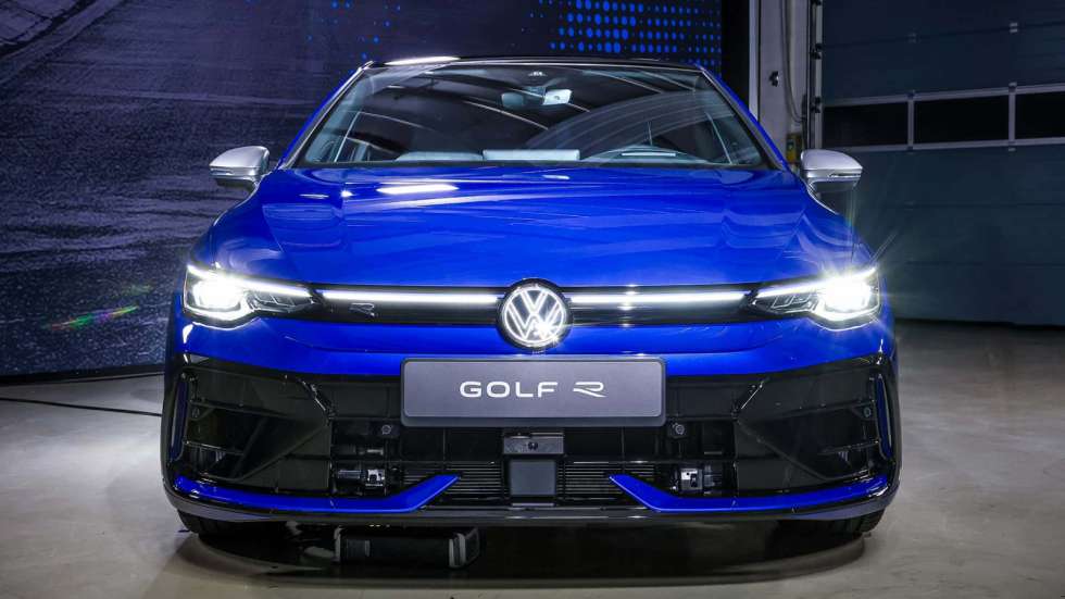 Το ανανεωμένο Volkswagen Golf R ήρθε ισχυρότερο με 333 ίππους!